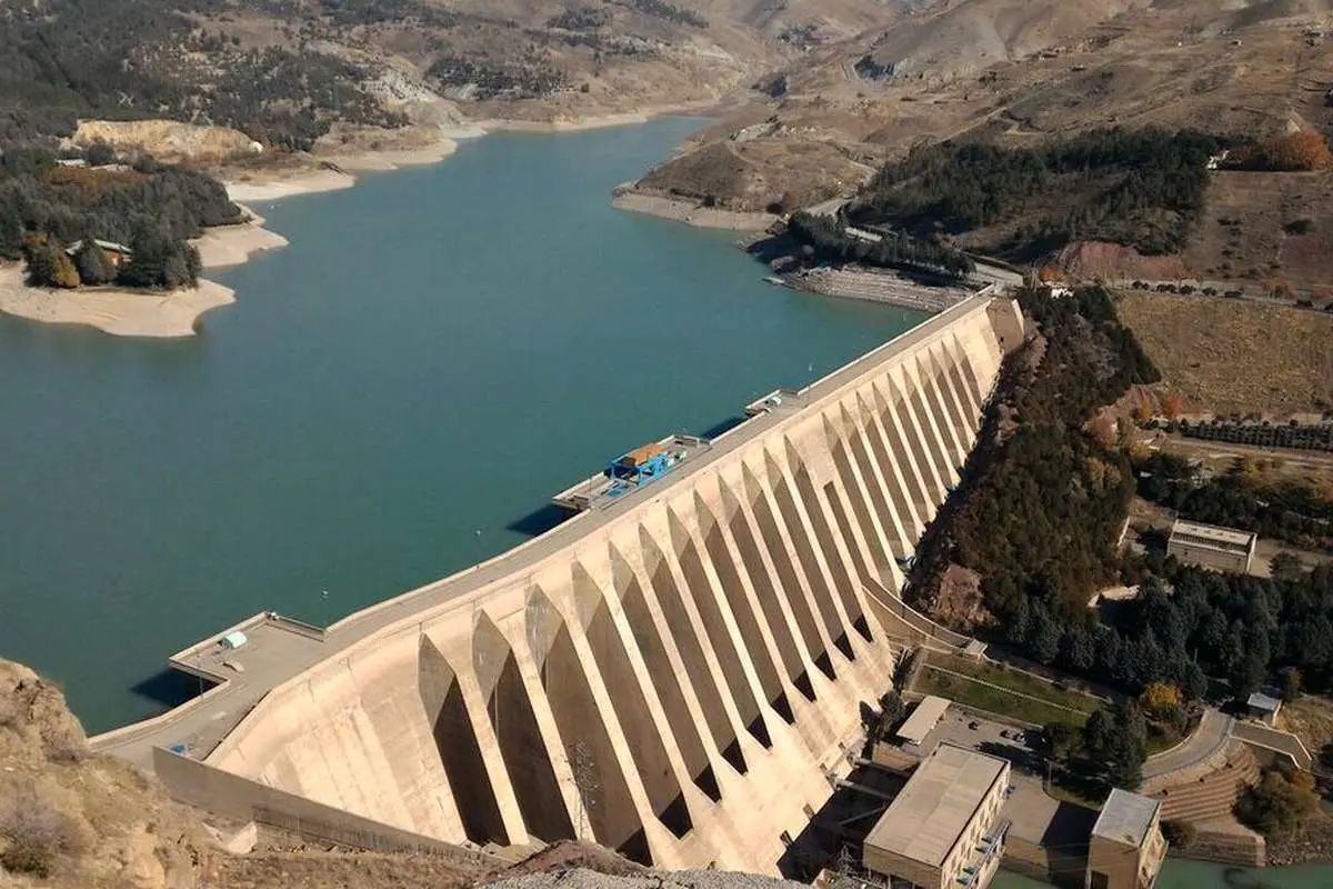 میزان پرشدگی سدهای مهم تنها ۳۲ درصد است/ ورودی مخازن در قیاس با سال گذشته، ۳۸ درصد کاهش داشته/ بارشها در ۹ استان صفر بوده