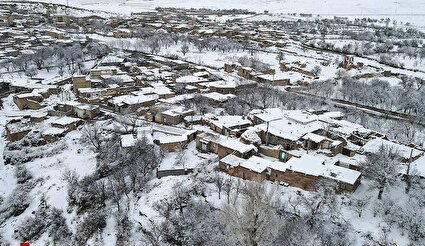 ببینید / بارش برف پاییزی در ارتفاعات الند خوی آذربایجان ‌غربی