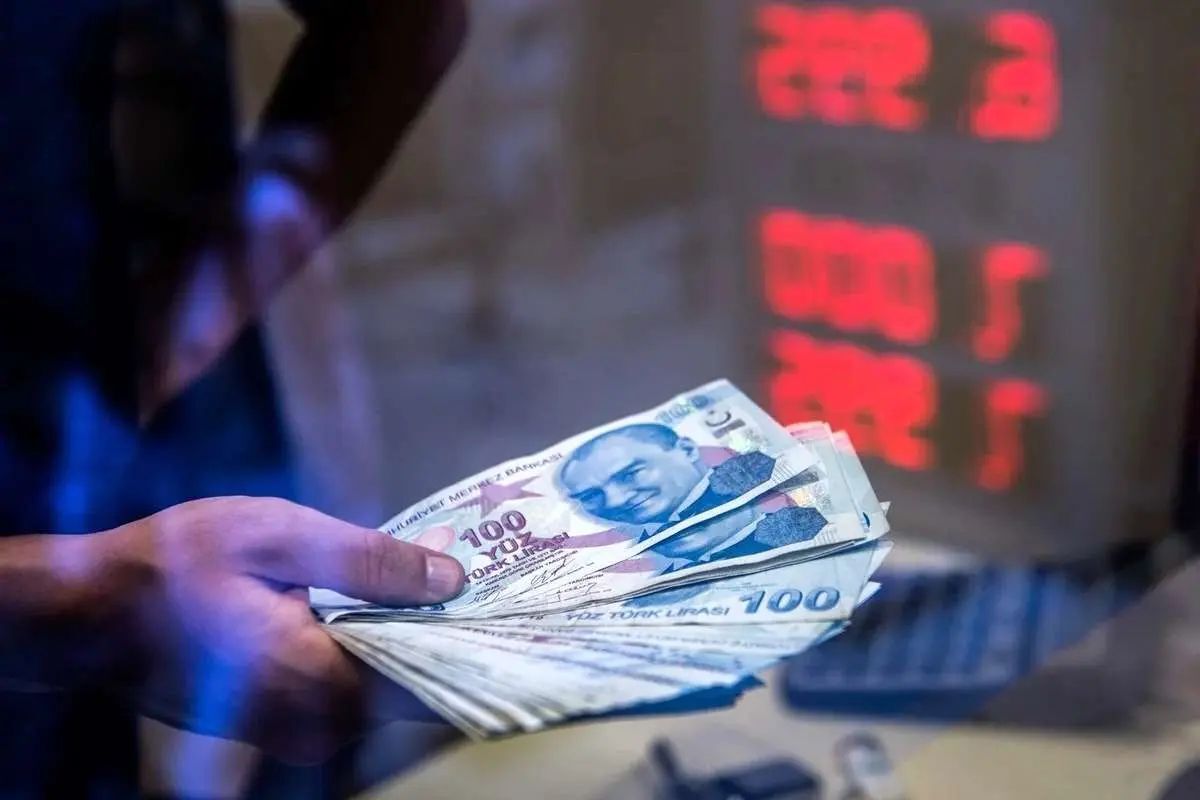 قیمت لیر، امروز سهشنبه ۱۱ آذر ۱۴۰۴