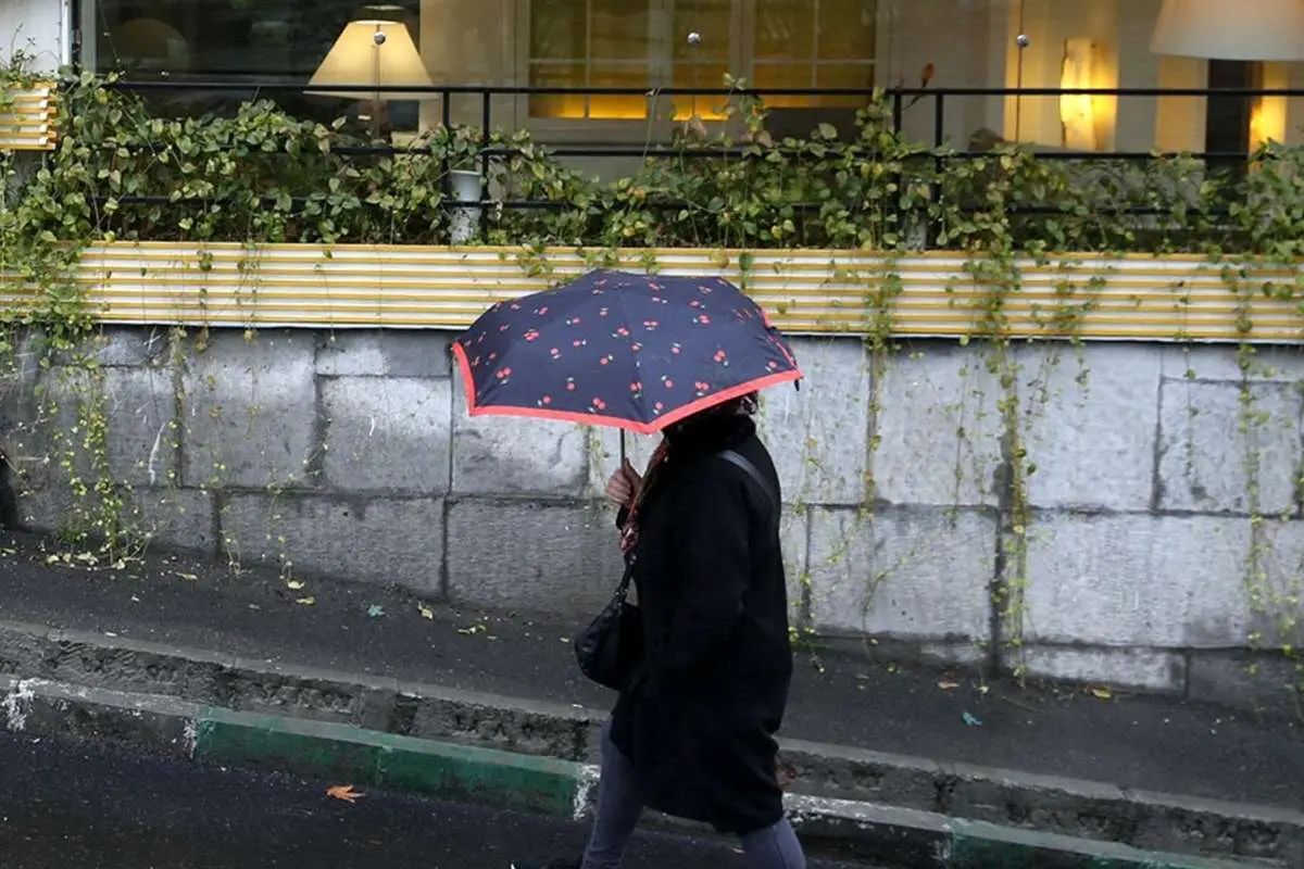 هواشناسی: در شبانه روز گذشته «رازمیان» در قزوین پربارشترین نقطه کشور بود/ امروز بارشهای بسیار خفیفی را در سطح استان تهران شاهد خواهیم بود/ از فردا بارشها در پایتخت قطع میشود