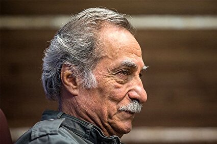 ببینید / خاطره سیاوش طهمورث از چکی که زیر گوش عباس جمشیدیفر خواباند