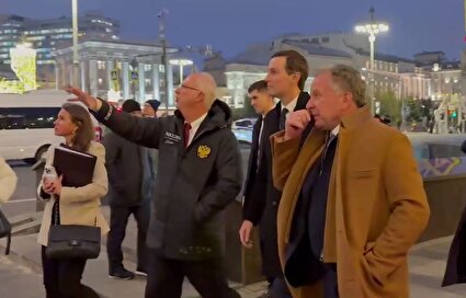 ببینید / گشت و گذار ویتکاف و کوشنر در خیابان‌های مسکو  پیش از دیدار با پوتین