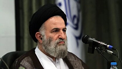 غروی، عضو جامعه مدرسین: بعضی از همین منتقدان اگر مسئول بودند اوضاع شاید بدتر از الان بود / توجه ندارند که تحریمها چگونه به کشور فشار وارد میکند