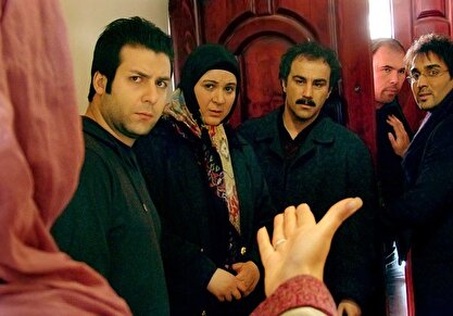 روزنامه اطلاعات: فقط سریالهای قدیمی و خاطره انگیز تلویزیون است که بیننده دارد/ حتی اگر کار خوب جدیدی هم تولید شود مخاطب سراغش نمی رود