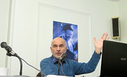 فرشاد مومنی در بیمارستان بستری شد