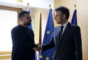 مکرون: اوکراین می‌تواند روی حمایت تزلزل‌ناپذیر ما حساب کند؛ به تلاش در کنار آمریکایی‌ها ادامه خواهیم داد/ آنچه در کی‌یف در خطر است، امنیت کل اروپا نیز هست/ روسیه به دنبال صلح نیست